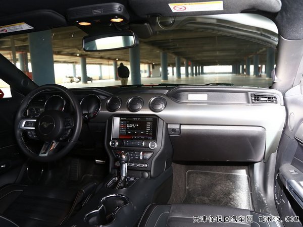 2015款福特野马2.3T美规版 人气跑车低价走俏