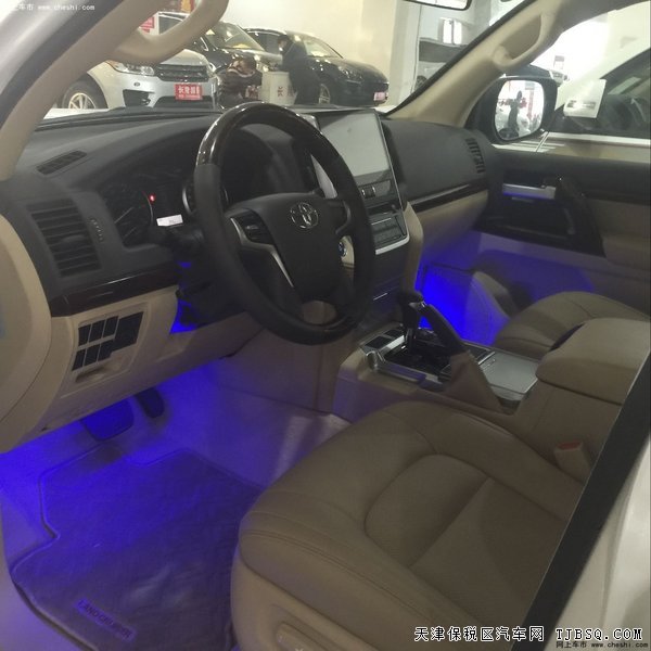 2016款丰田兰德酷路泽4000 进口越野优惠巨献