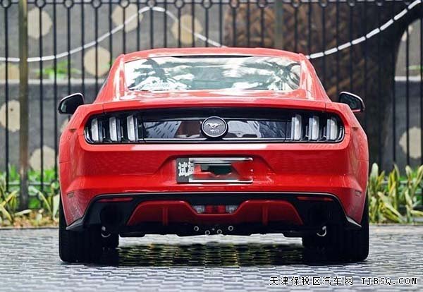 2015款进口福特野马2.3T美规版 平民跑车优惠购