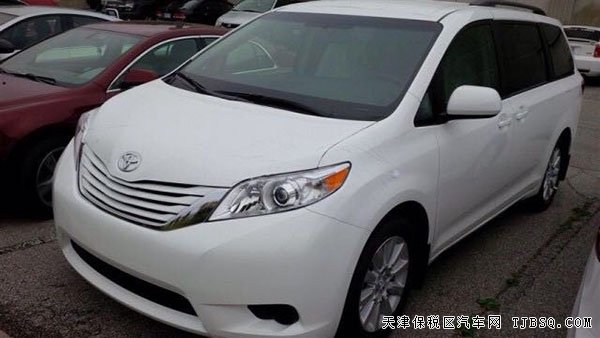 2015款丰田塞纳3.5L四驱版 前加热/倒影现车44万起