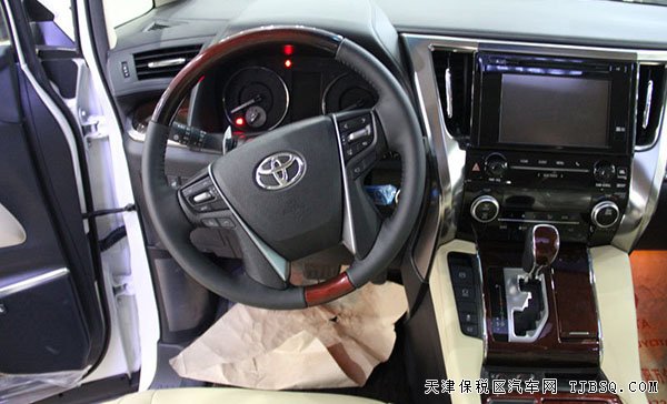 2016款丰田埃尔法3.5L商务车 天津港现车报价
