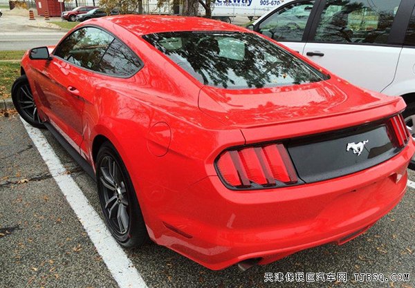 2016款福特野马2.3T肌肉跑车 美规版现车32.5万让利购