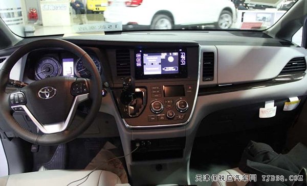 2015款丰田塞纳3.5L商务MPV 天津港现车惠报价