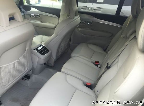2016款沃尔沃XC90美规版 2.0T七座现车优惠热卖