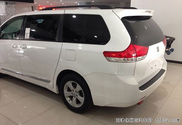 2015款丰田塞纳商务车报价 美式商务现车巨献