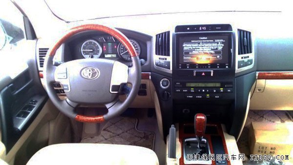 15款丰田酷路泽4600中东版 大包围/双差速锁现车77万购