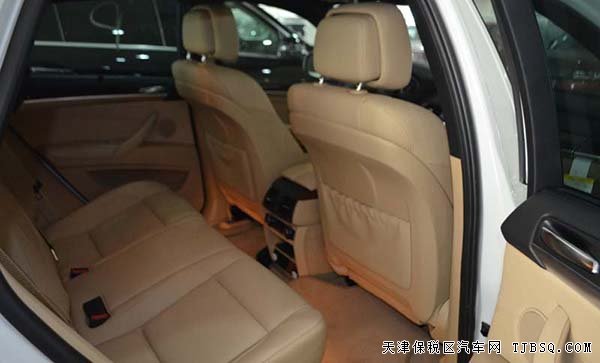 2016款宝马X6中东版 全新进口跨越现车优惠呈现