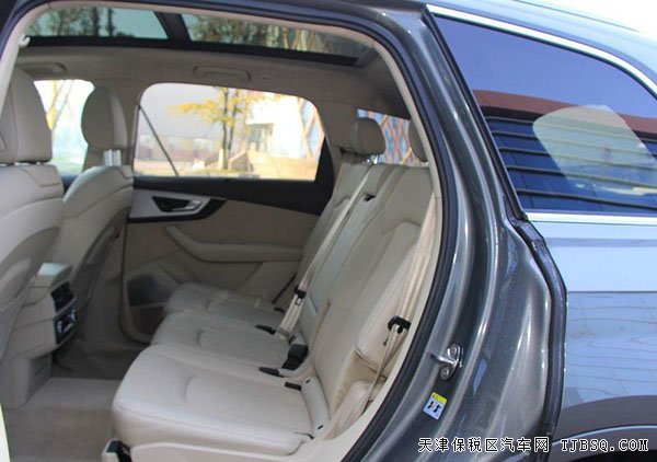 2016款奥迪Q7欧规版3.0T 平行进口车优惠走俏