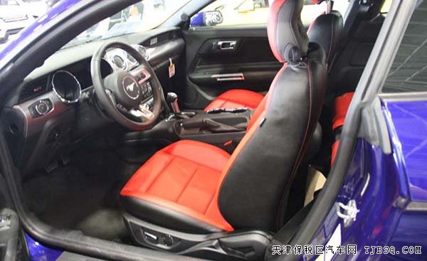 2016款福特野马2.3T美式肌肉跑车 现车乐享折扣