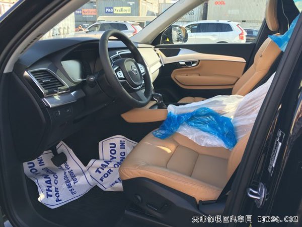 2016款沃尔沃XC90加规版 全景/19轮/液晶仪表现车59万