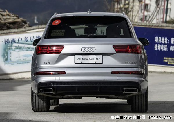 2016款奥迪Q7欧规3.0T 天津自贸区现车优惠呈现