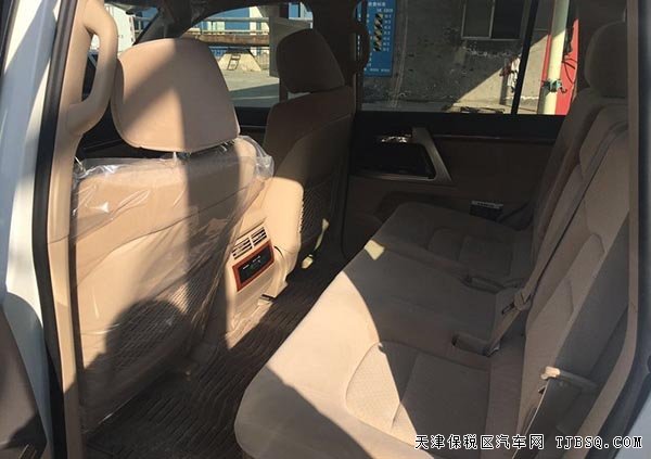 2015款丰田兰德酷路泽5700 5.7L V8现车惠尽享