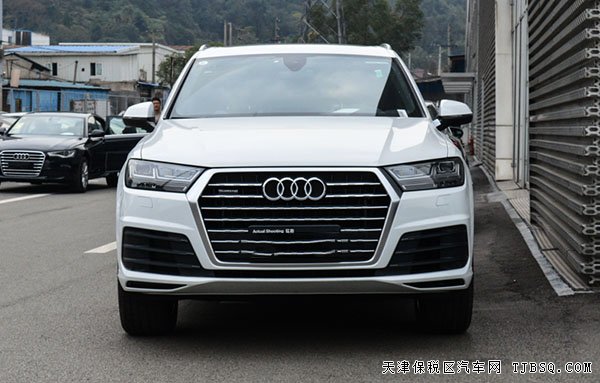 2016款奥迪Q7欧规版3.0T 平行进口车现车让利酬宾