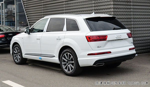 2016款奥迪Q7欧规版3.0T 平行进口车现车让利酬宾