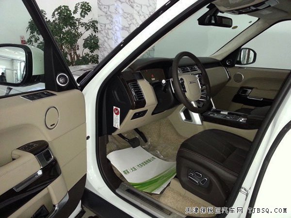 路虎揽胜3.0T柴油创世版 现车清仓特惠133万可分期购车