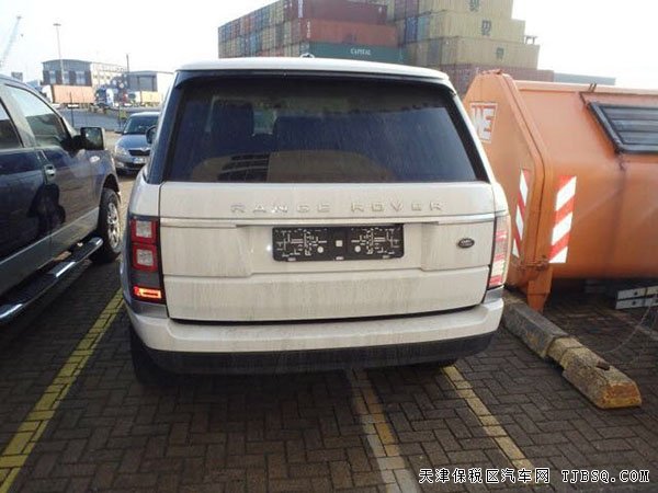 2016款路虎揽胜3.0T行政版 天津港现车优惠巨献