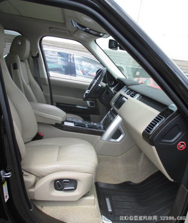 2016款路虎揽胜3.0T行政汽油版 平行进口车优惠走俏