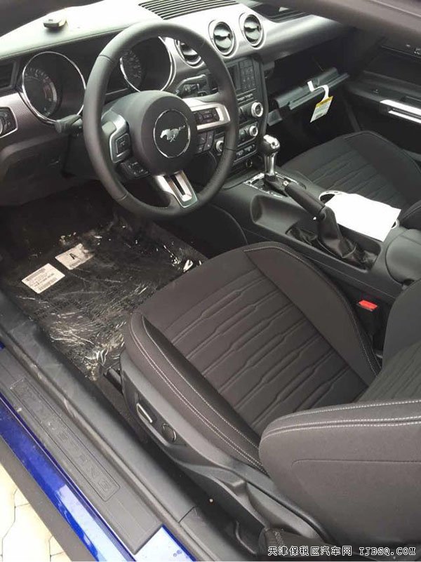 2016款福特野马2.3T美式肌肉跑车 现车让利精选