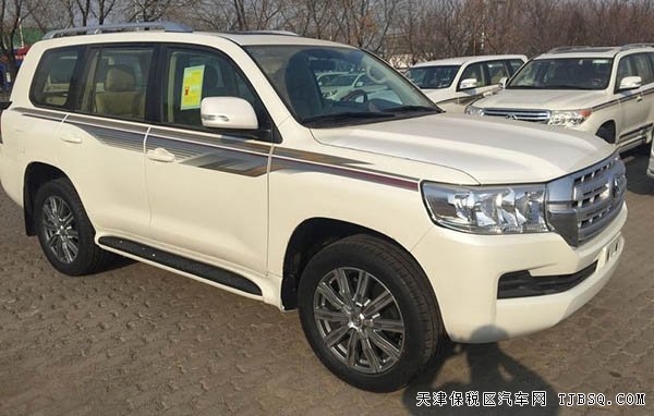 2016款中东丰田酷路泽4000 陆巡4.0L现车惠报价