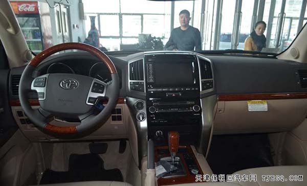 2015款丰田酷路泽5700 进口陆巡5.7L现车劲惠