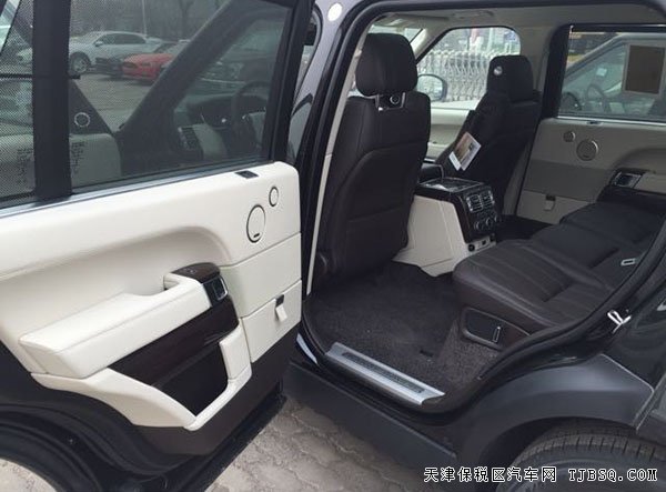 2016款路虎揽胜3.0T行政加长版 20轮/全景现车138万起