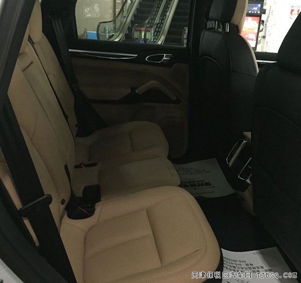 2016款保时捷卡宴汽油版 平行进口车让利报价