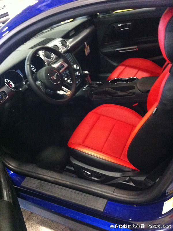 2016款福特野马2.3T肌肉跑车 平行进口优惠购