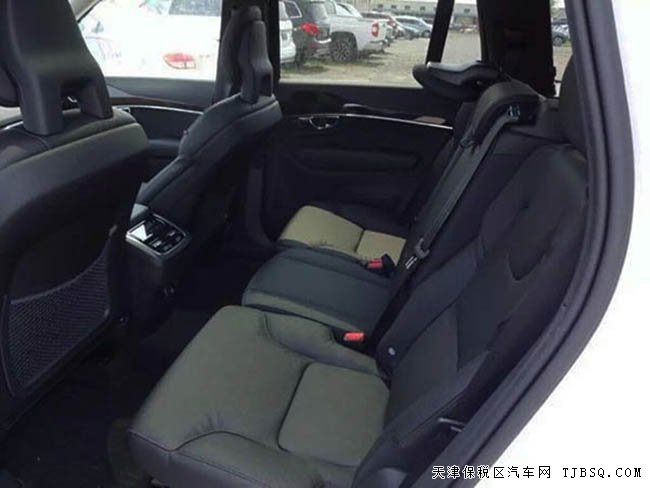 2016款沃尔沃XC90美规版 七座越野现车让利呈现