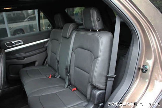 2016款福特探险者2.3T加规版 经典越野优惠尽享