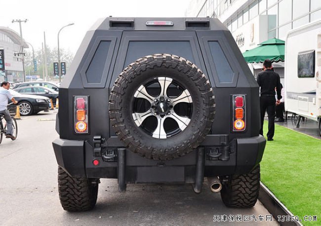 2016款乔治巴顿超级越野车 平行进口车惠报价