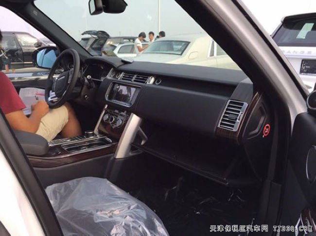 16款路虎揽胜3.0T行政柴油版 天津港现车享底价