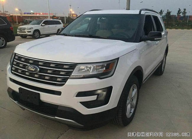 2016款福特探险者2.3T加规版 经典越野优惠酬宾