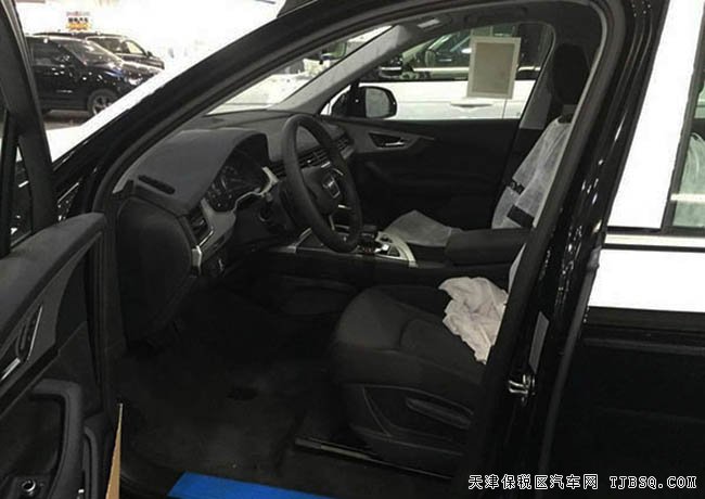 2017款奥迪Q7豪华越野 天津港现车热卖优惠走俏