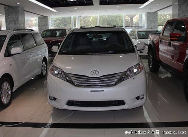 2016款丰田塞纳3.5L商务车 经典商务现车特惠