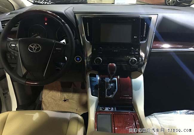 2016款丰田埃尔法3.5L中规版 天津港现车优惠酬宾