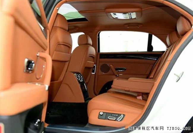 2016款宾利飞驰4.0T欧规版 天津港现车优惠购