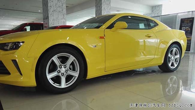 16款雪佛兰科迈罗大黄蜂 2.0T超级跑车接受预定