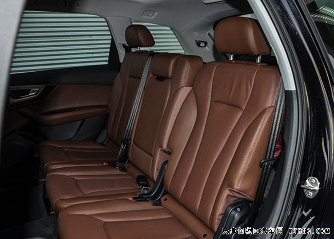 2016款奥迪Q7欧规版3.0T 欧版全尺寸SUV现车即刻拥有