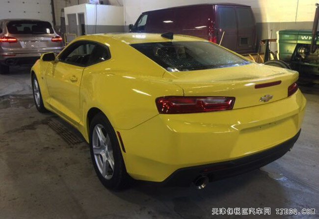 2016款雪佛兰科迈罗大黄蜂加规版 2.0T超跑现车优惠巨献