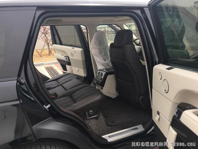 16款路虎揽胜3.0T柴油加长版 20轮/前后加热现车138万