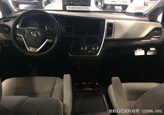 2016款丰田塞纳3.5L四驱版 平行进口现车享折扣
