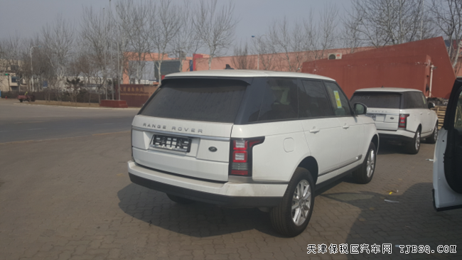 2016款路虎揽胜3.0T行政版 天津港现车让利报价