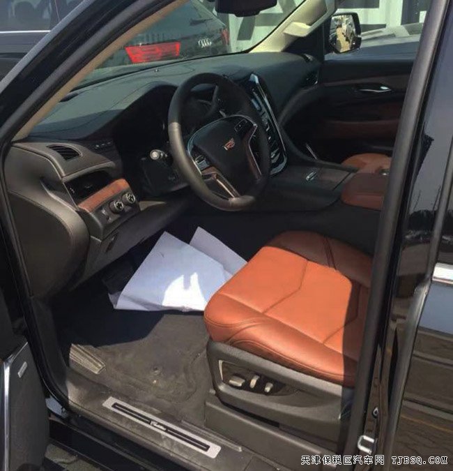 16款凯迪拉克凯雷德6.2L加规版 全尺寸SUV现车绚丽来袭