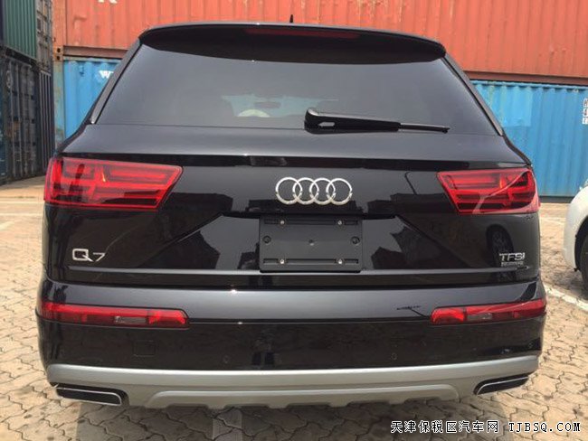 2017款奥迪Q7加规版七座 全景天窗/前加热现车67万劲惠
