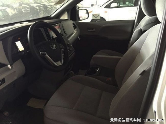 2016款丰田塞纳3.5L商务车报价 平行进口享折扣