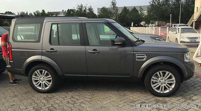 2016款路虎发现四中东版 滑动全景/双速分动箱现车76万