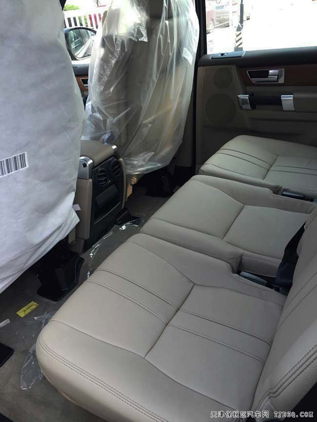 2016款路虎发现四中东版 滑动全景/双速分动箱现车76万