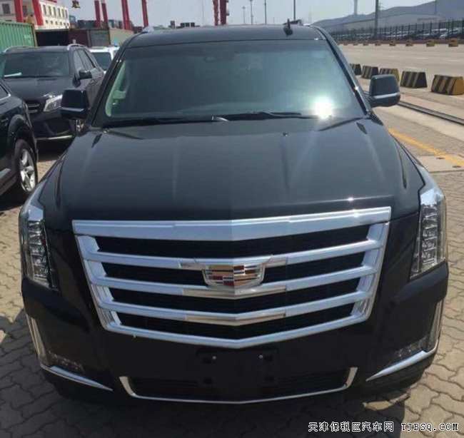 2016款凯迪拉克凯雷德6.2L加规版 长轴现车153万享折扣