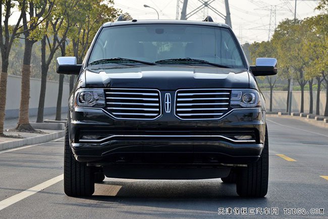 2016款林肯领航员3.5T长轴版 平行进口车现车94万乐享