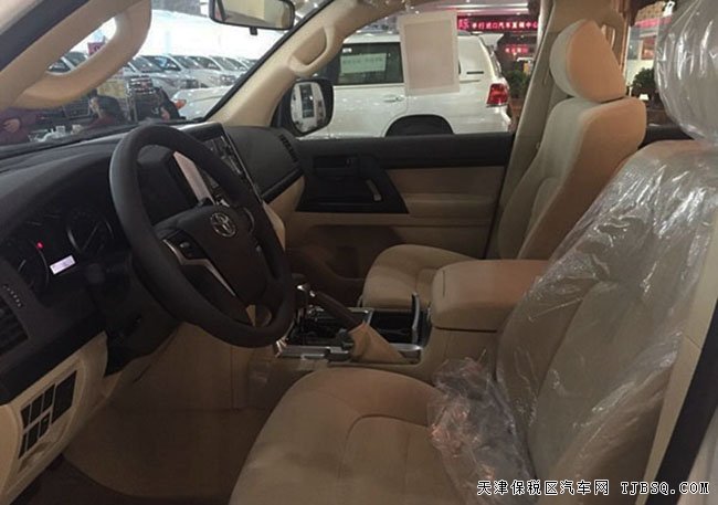 2016款中东丰田酷路泽4000 陆巡4.0L震撼让利